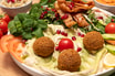 41 Falafel mit Avocado-Hummus